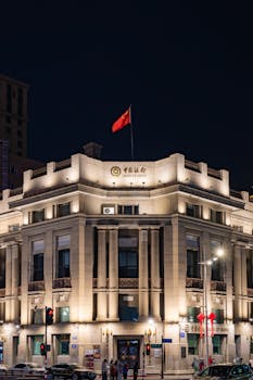 境内企业境外放款新规落地，调节系数上调助力跨境融资便利化。