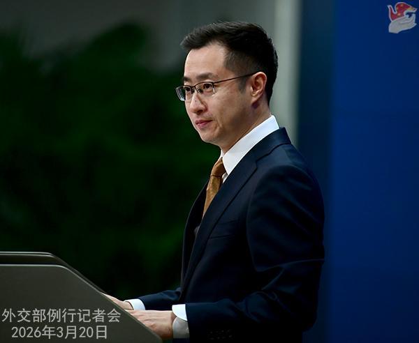 外交部例行记者会亮点纷呈;林剑详解高层访问意图;中非合作迎来新机遇 新闻 外交部例行记者会亮点纷呈;林剑详解高层访问意图;中非合作迎来新机遇 新闻