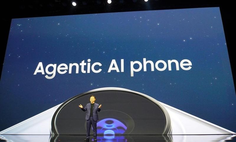  亚马逊时隔多年重返手机领域；这一次核心转向AI智能助手。 IT技术