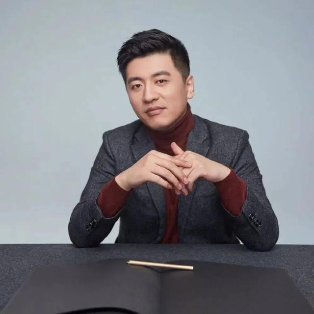  张雪峰多平台头像转为黑白；网传健康突发状况引发关注。 教育招生 张雪峰多平台头像转为黑白；网传健康突发状况引发关注。 教育招生